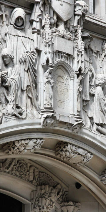 Supreme court stone carvings