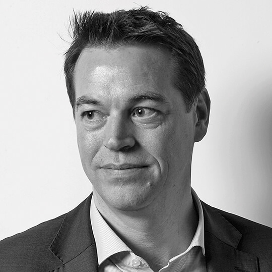 imon Ingham black&white SMALL for TENDER digital version